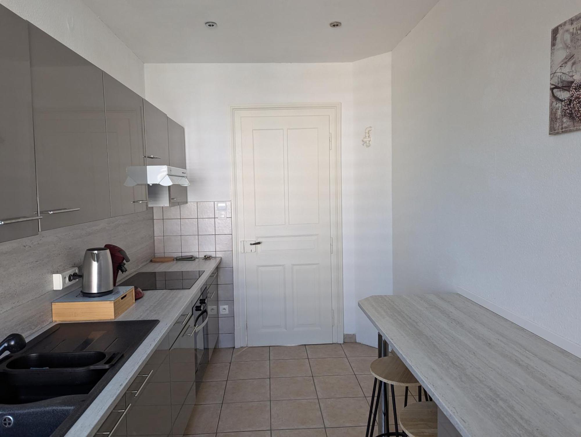 Le Mirage - Appartement 2 Chambres, Salon, Cuisine Equipee, Parking Et Wifi Gratuit Mulhouse Exterior foto